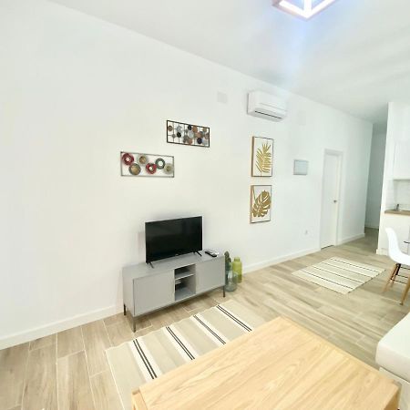 Puente Praga Aparment Apartment Madrid Exterior photo