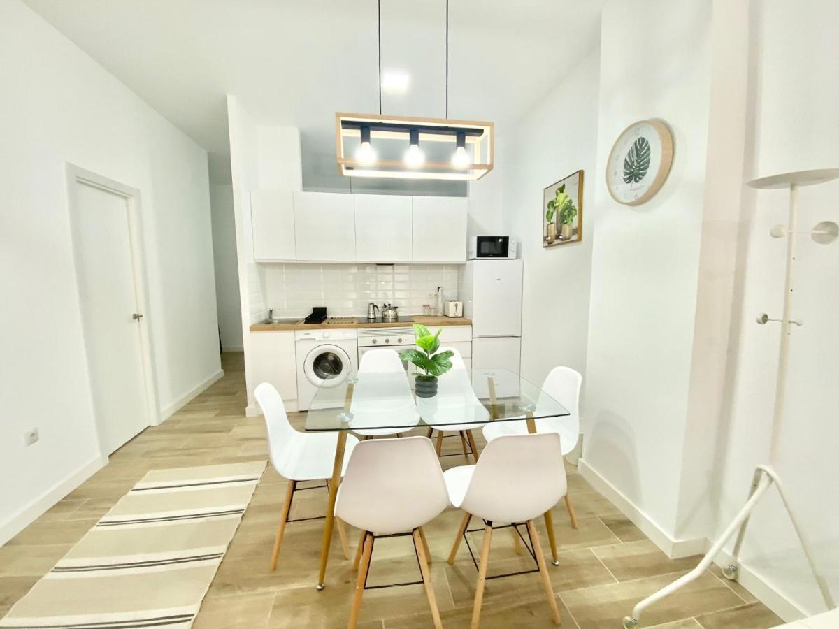 Puente Praga Aparment Apartment Madrid Exterior photo