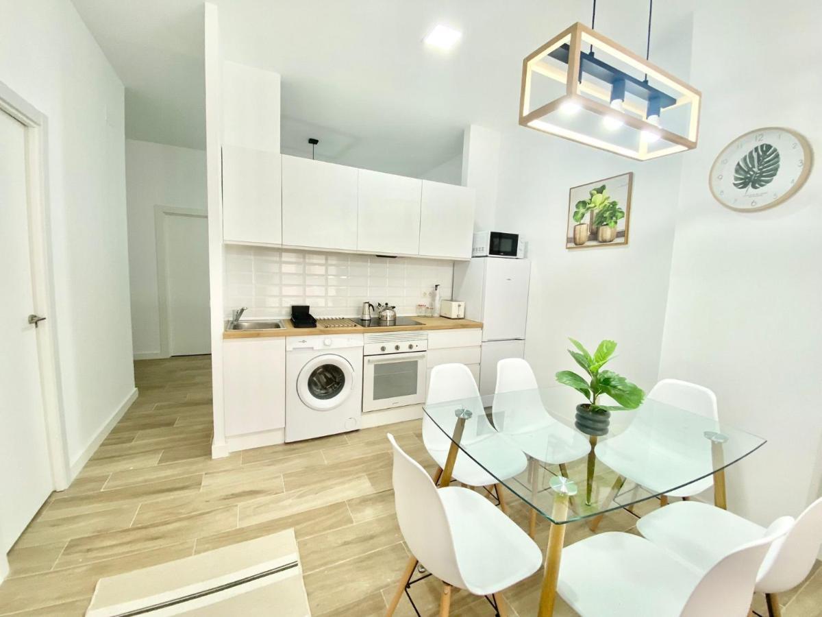 Puente Praga Aparment Apartment Madrid Exterior photo