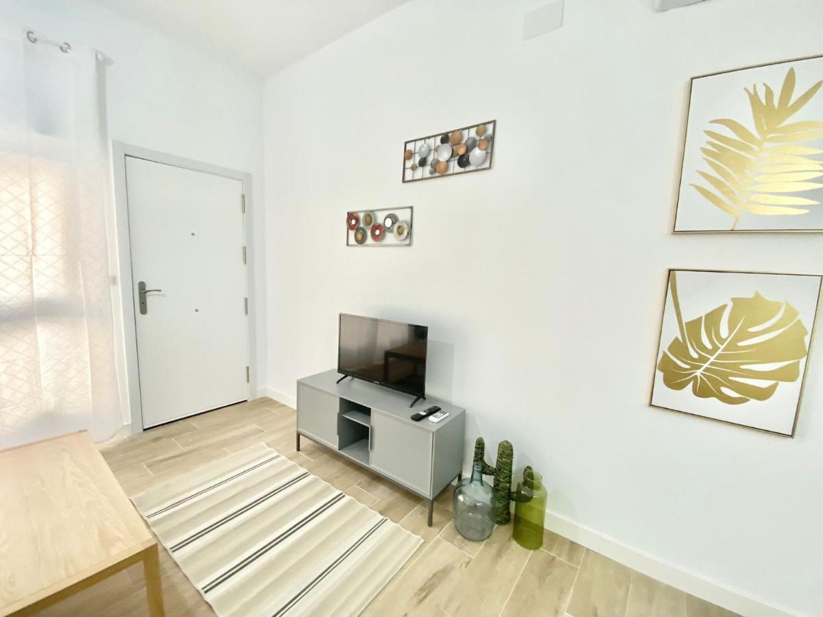 Puente Praga Aparment Apartment Madrid Exterior photo